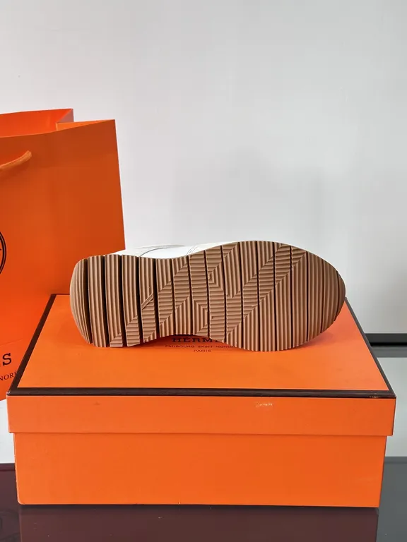 Hermes Shoe 